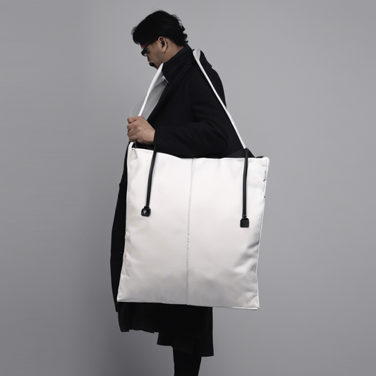Can Minimalist Bags Actually Handle Daily Life?